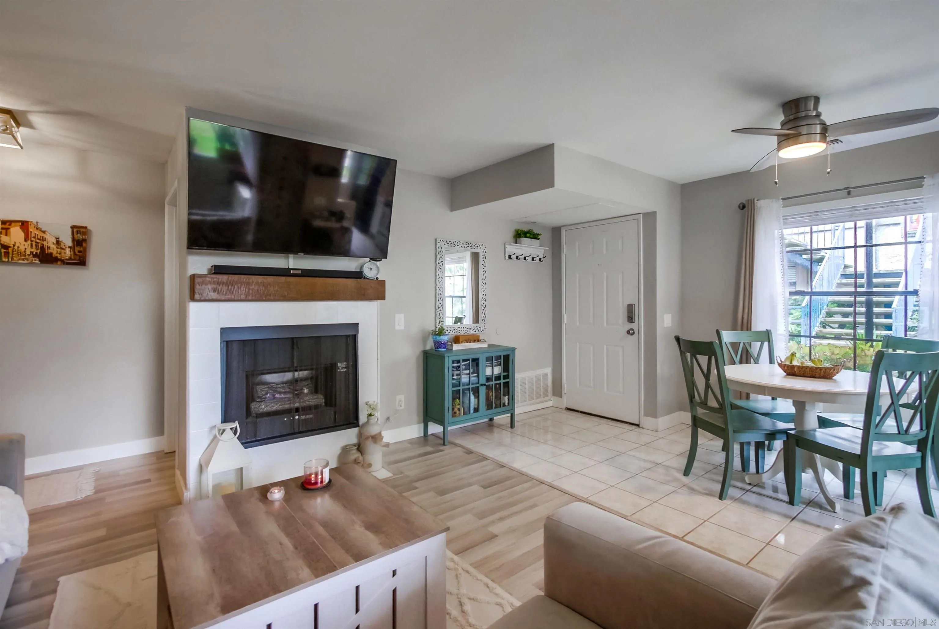 Photo #5: 240008820 Listing 
