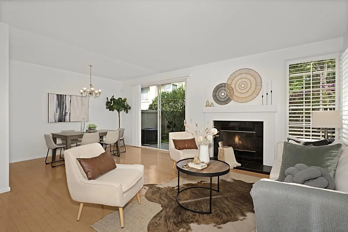 Photo #3: 240008943 Listing 