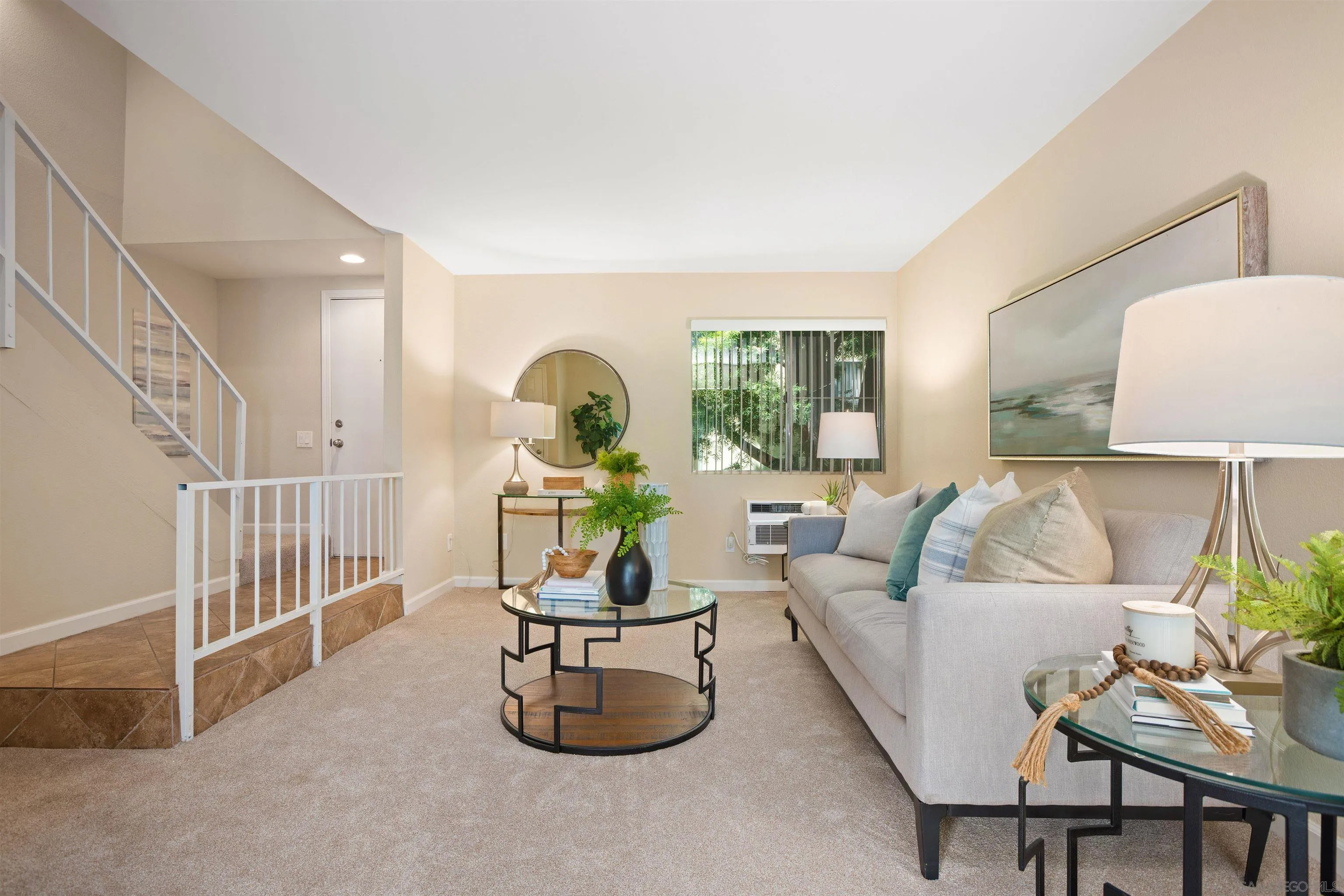 Photo #3: 240009012 Listing 