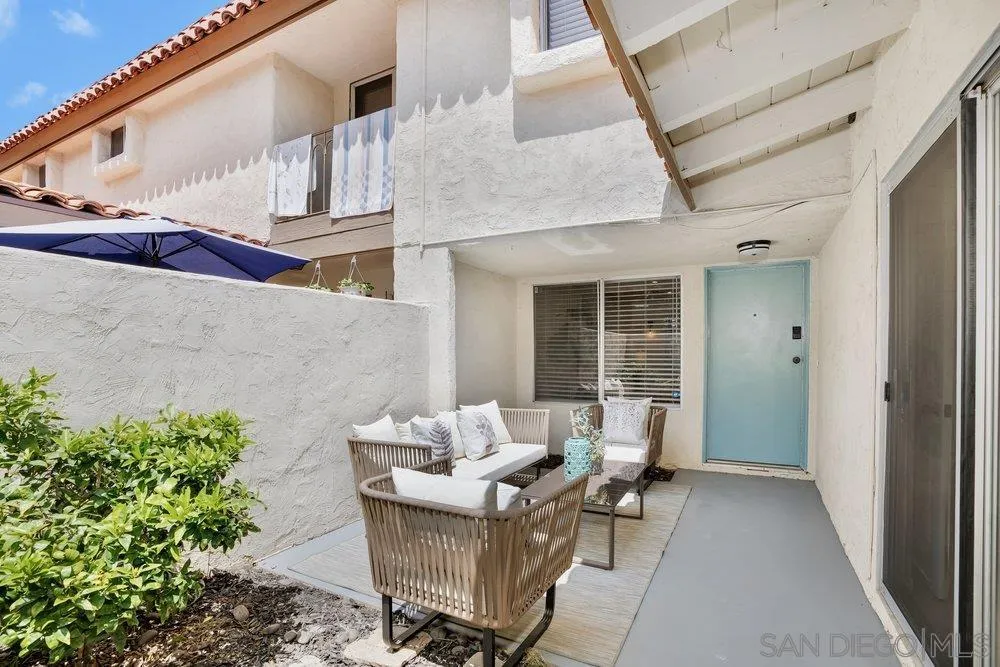 Photo #2: 240009041 Listing 