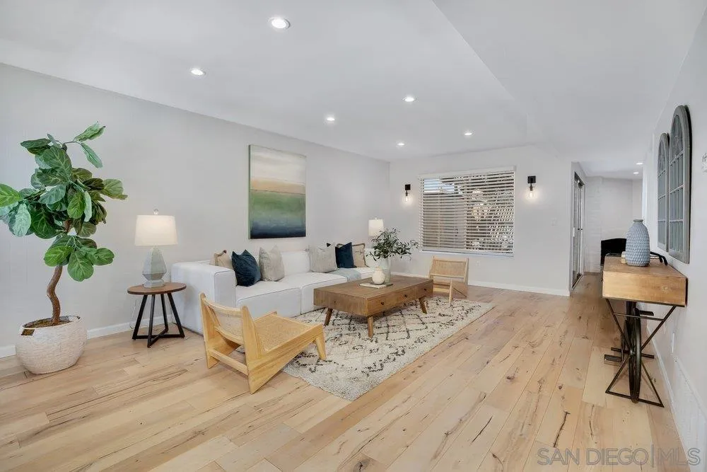 Photo #5: 240009041 Listing 