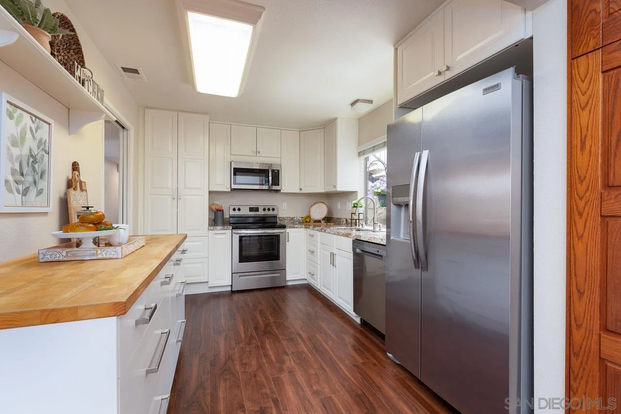 Photo #6: 240009063 Listing 