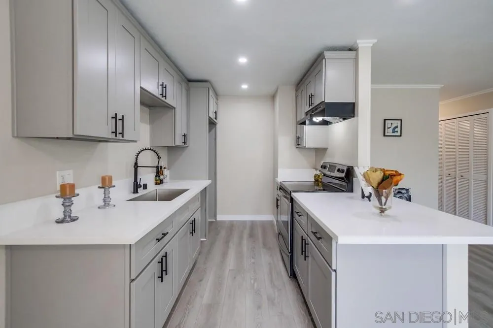 Photo #2: 240009170 Listing 