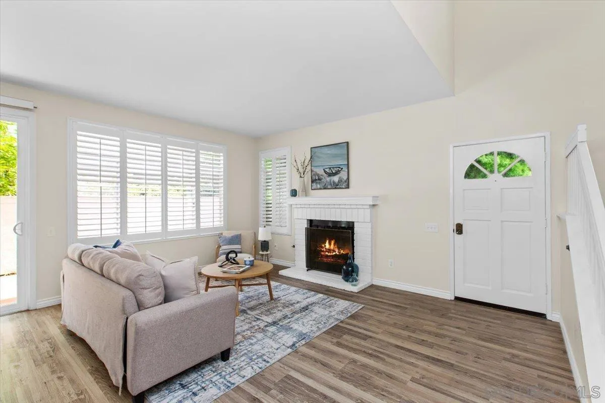 Photo #4: 240009175 Listing 