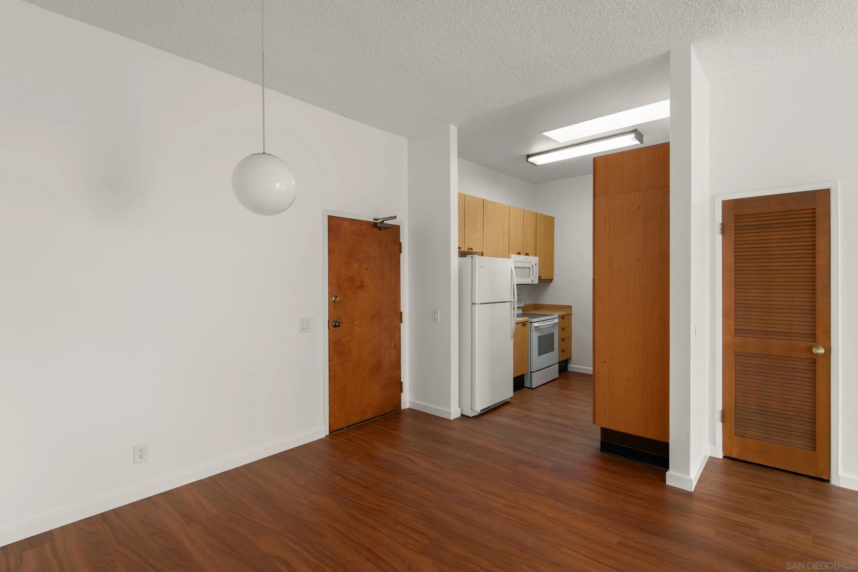 Photo #6: 240009198 Listing 