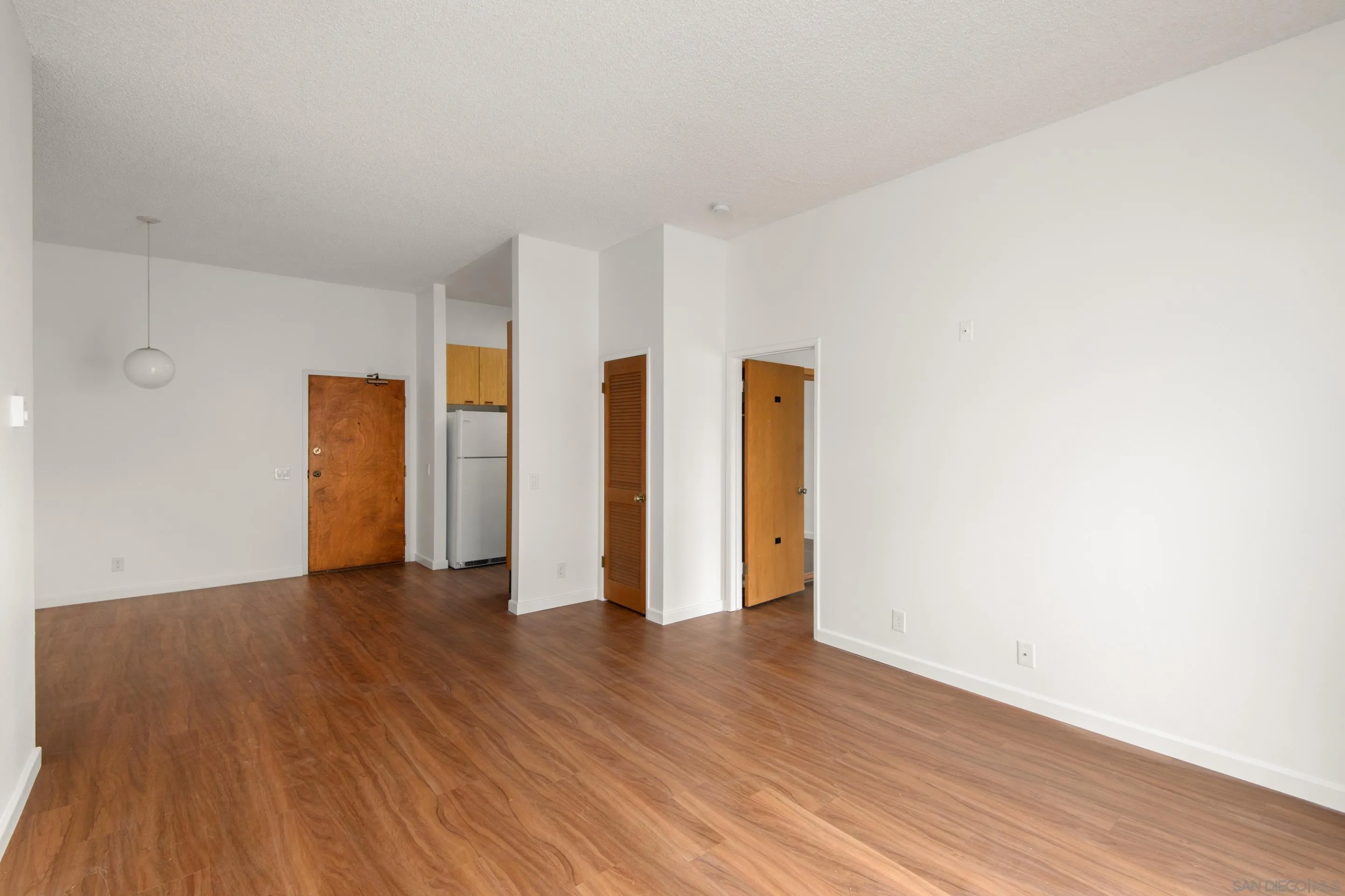 Photo #4: 240009198 Listing 