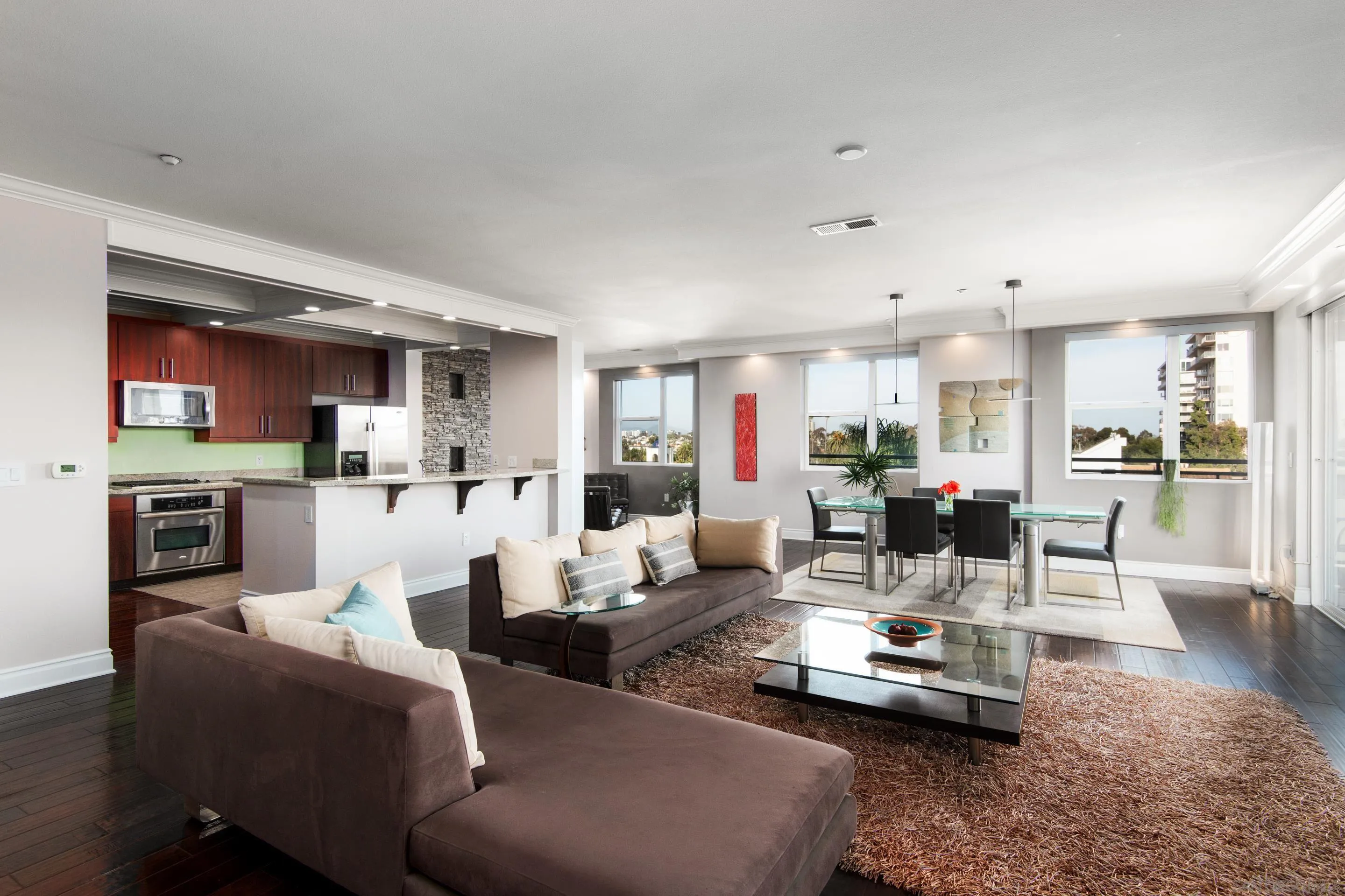 Photo #4: 240009248 Listing 