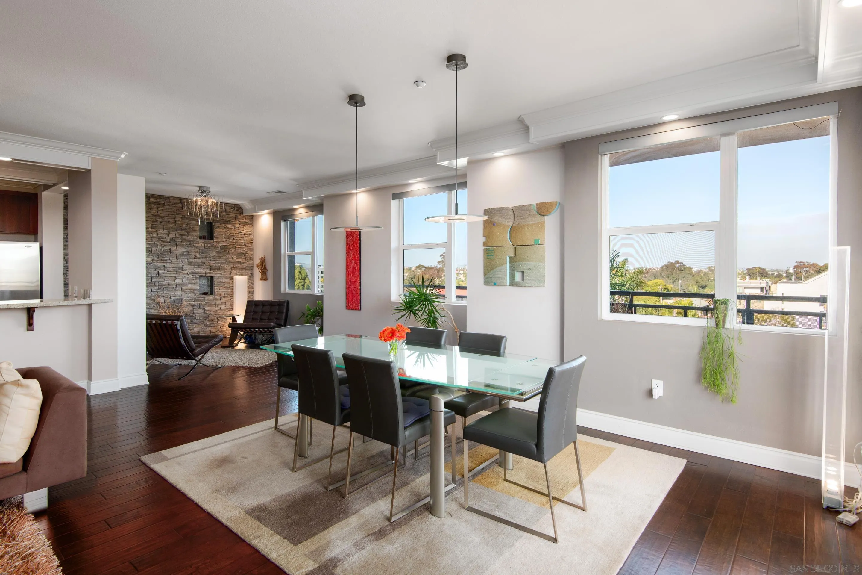 Photo #3: 240009248 Listing 