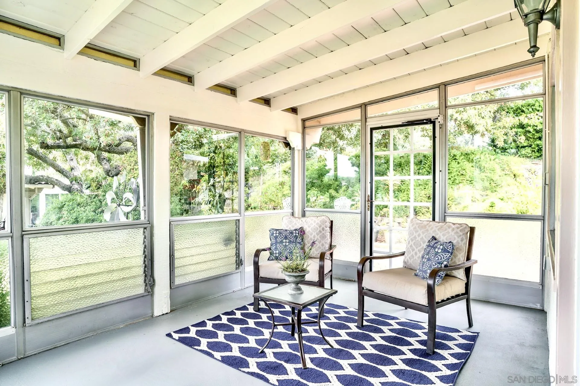 Photo #6: 240009432 Listing 