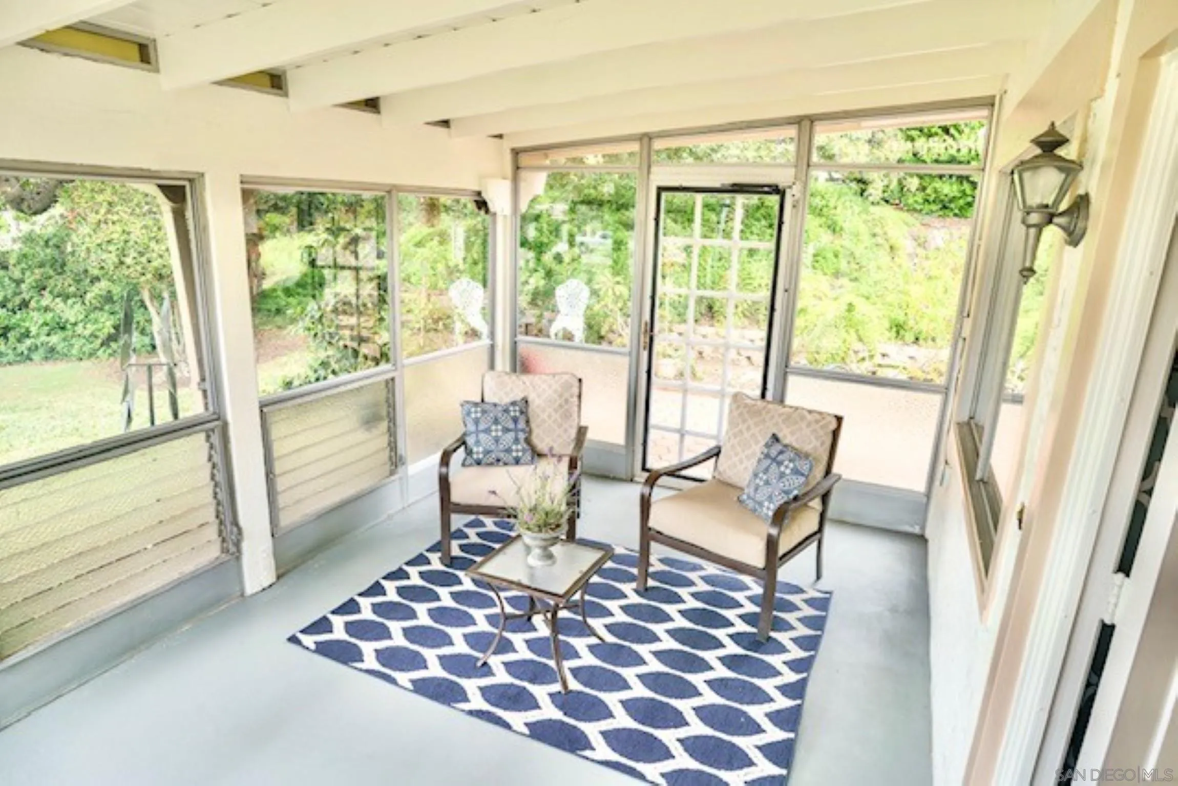 Photo #5: 240009432 Listing 