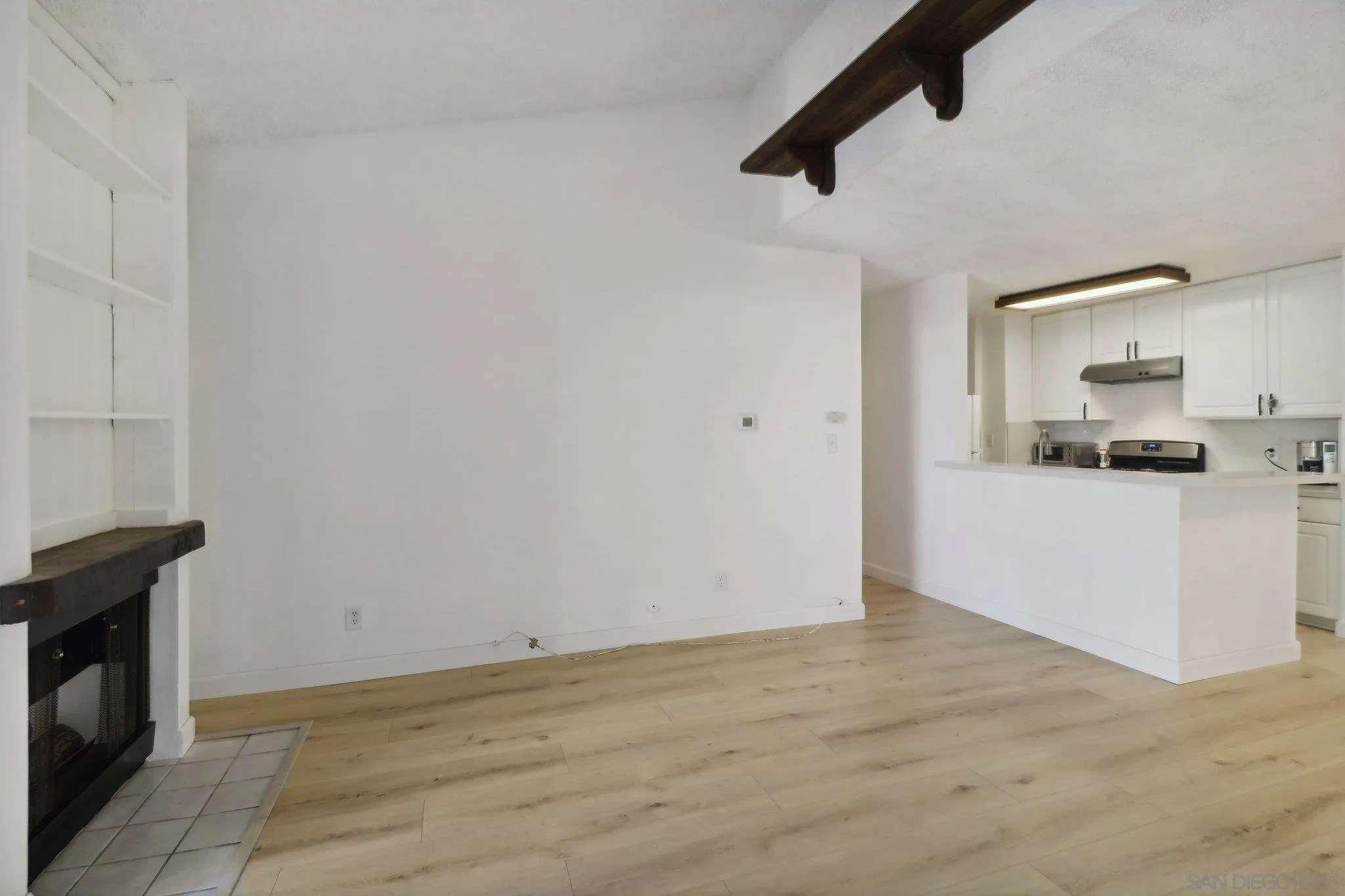 Photo #6: 240009666 Listing 