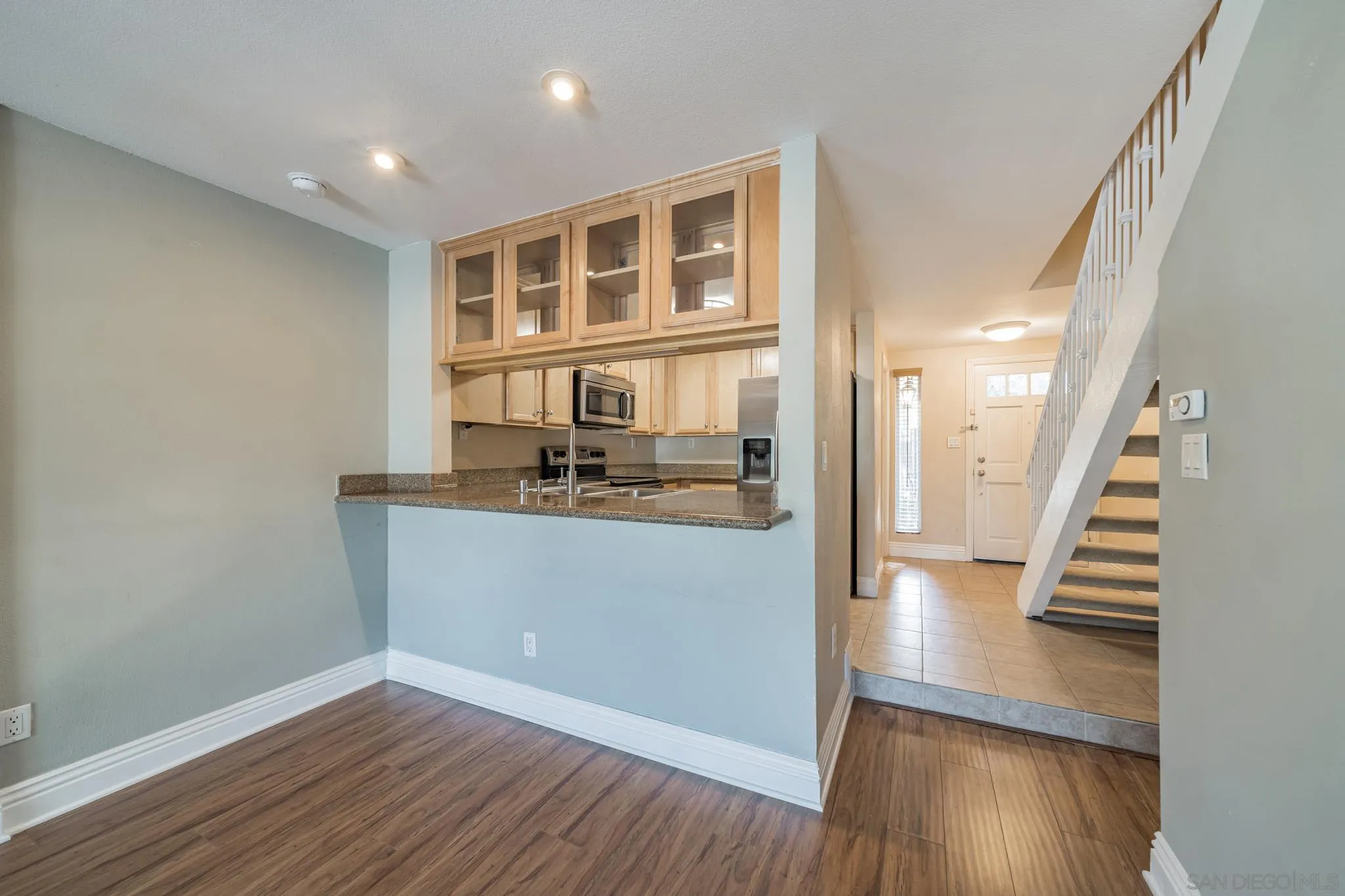 Photo #3: 240009816 Listing 