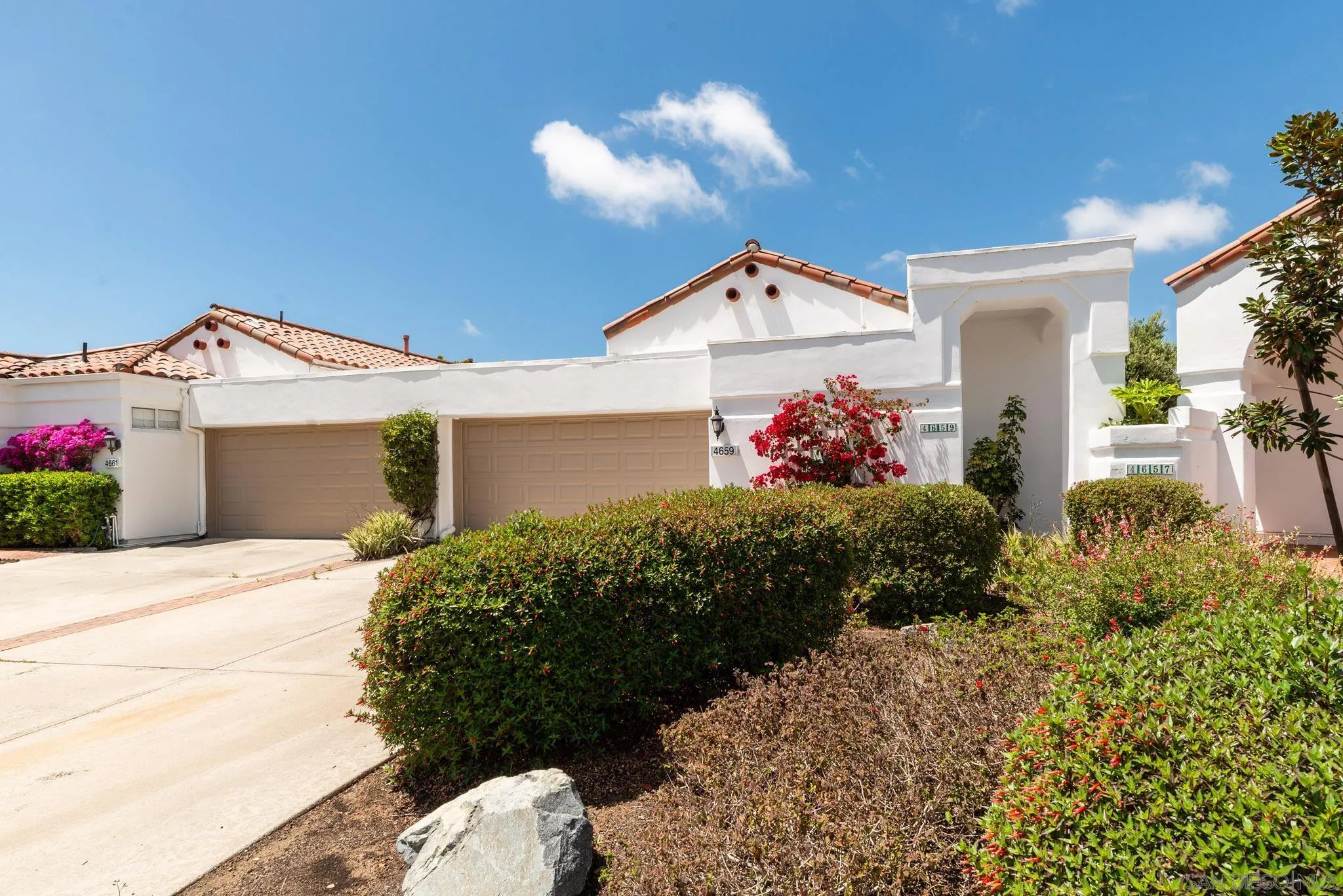 Photo #3: 240009840 Listing 