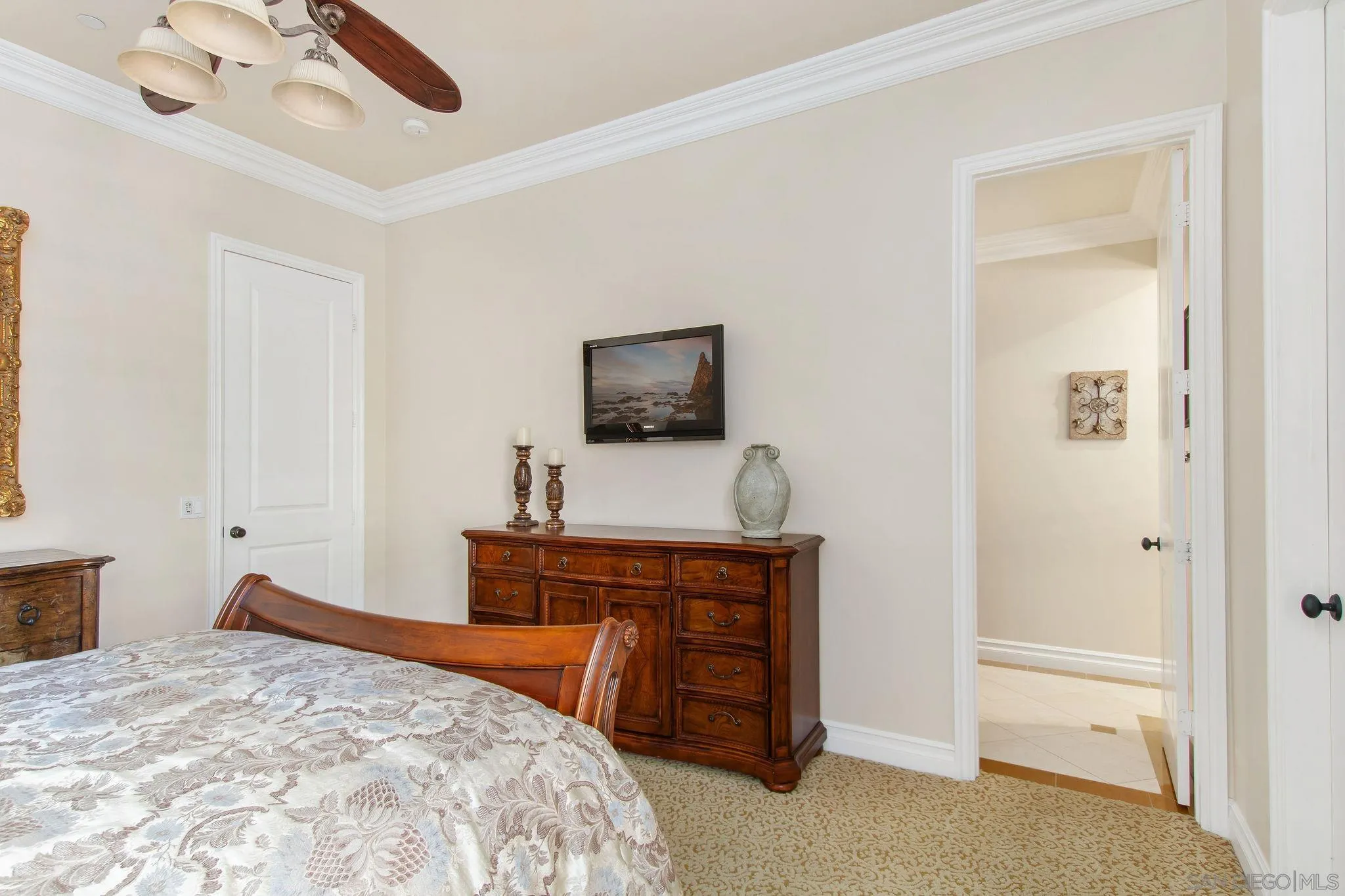 https://cdn.realtyfeed.com/cdn/127/240009925/79a4fed6fe6914e7172a127201849f18.webp