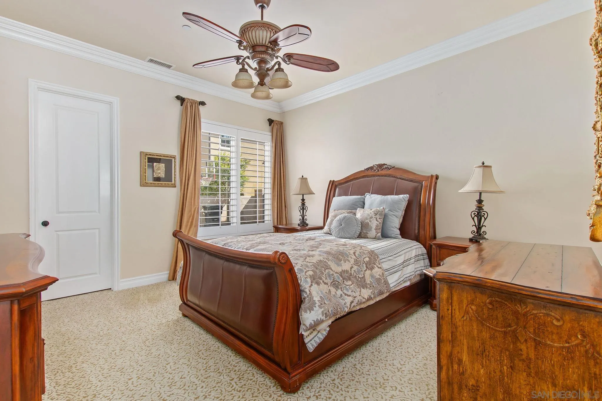https://cdn.realtyfeed.com/cdn/127/240009925/8e63490ebe2ee596932066701a926f13.webp