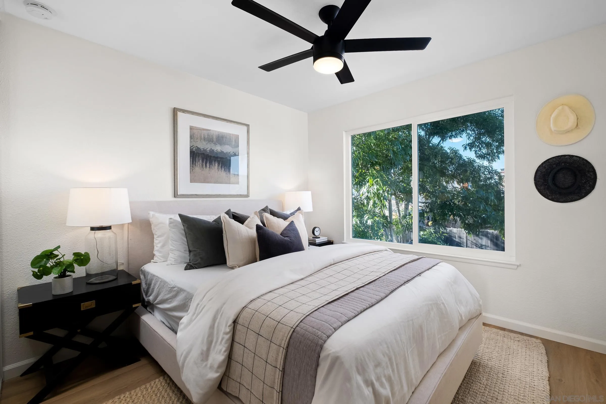 https://cdn.realtyfeed.com/cdn/127/240010192/12f652336e9af5121d7e69a73f692838.webp