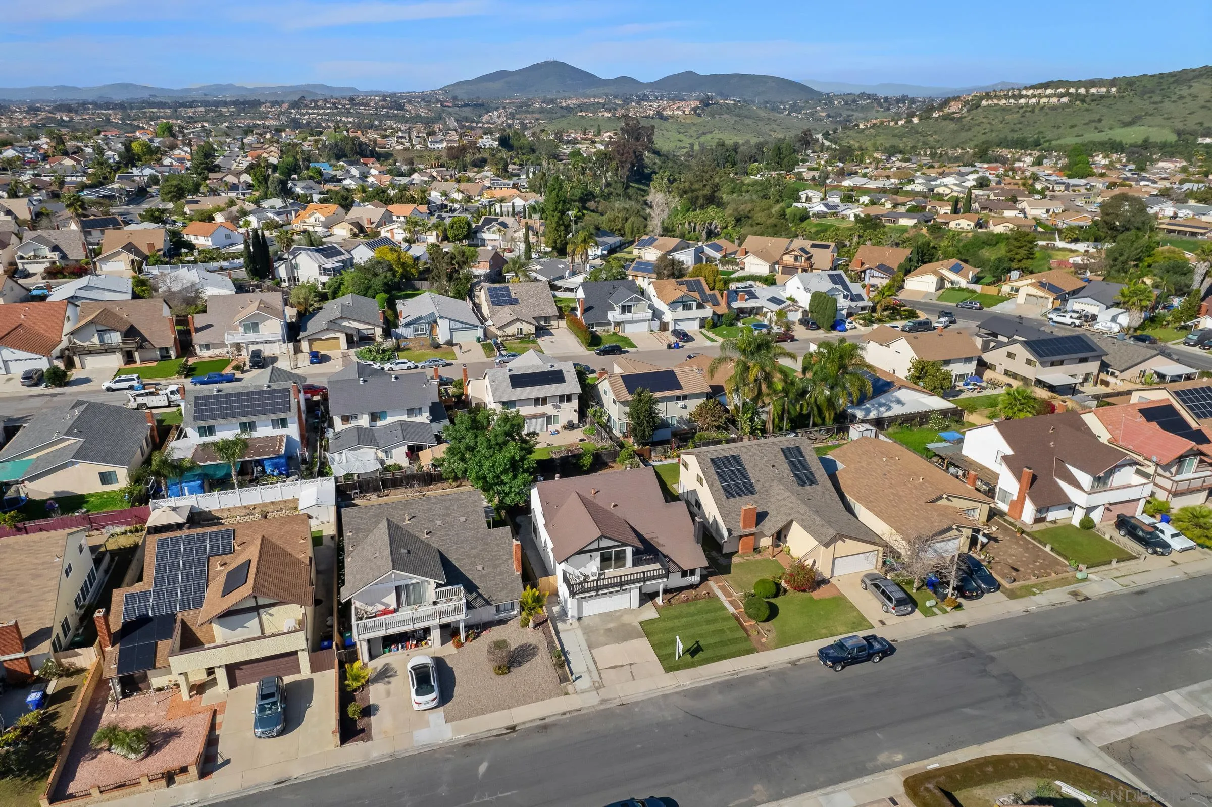 https://cdn.realtyfeed.com/cdn/127/240010192/20dfe030ba329b218560557e18293ce9.webp