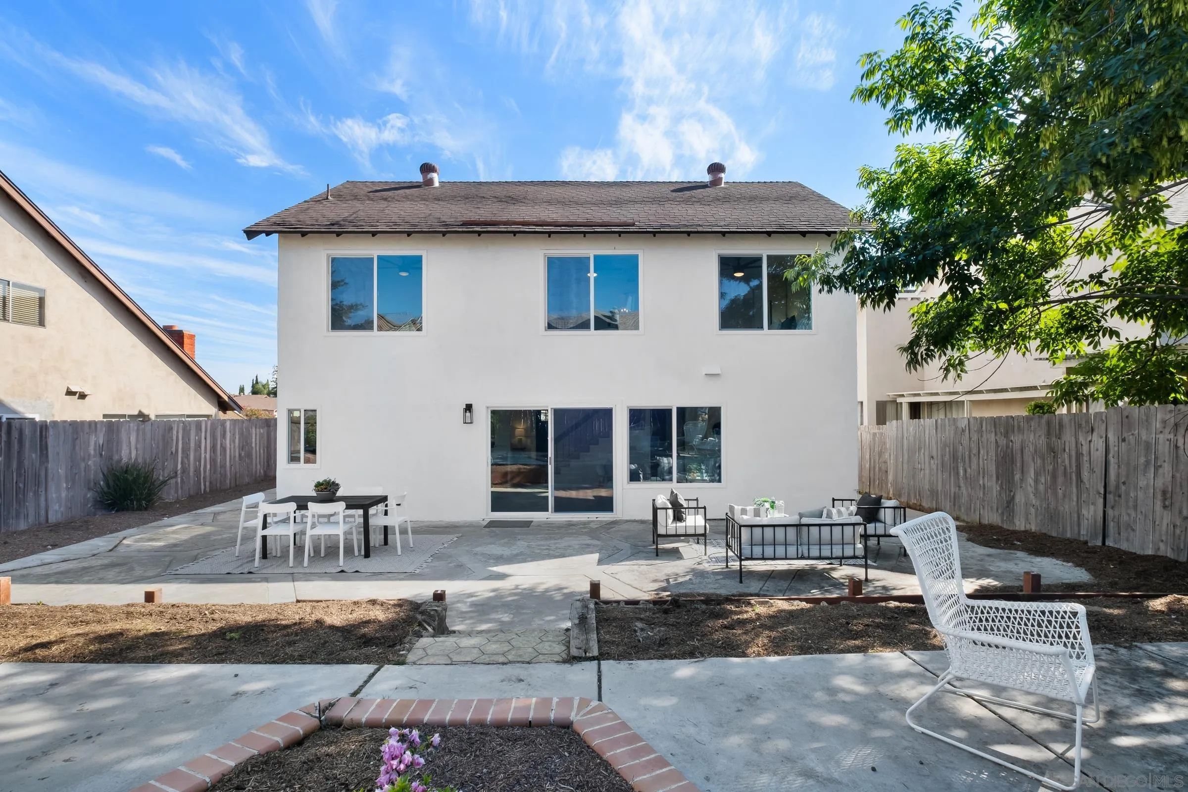 https://cdn.realtyfeed.com/cdn/127/240010192/311a7d6ae6dc283d515873572b6b62da.webp