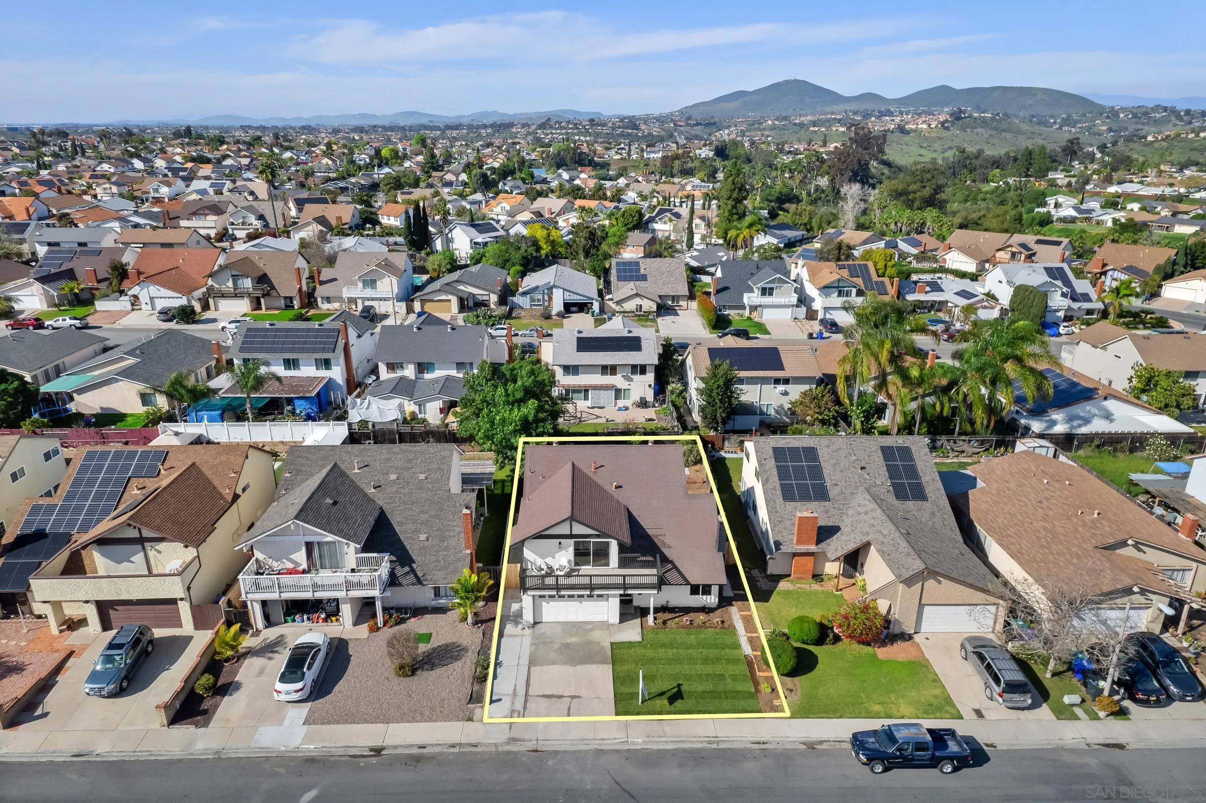 https://cdn.realtyfeed.com/cdn/127/240010192/4af3ae668f328e93a85f7b86efa8ac3b.webp