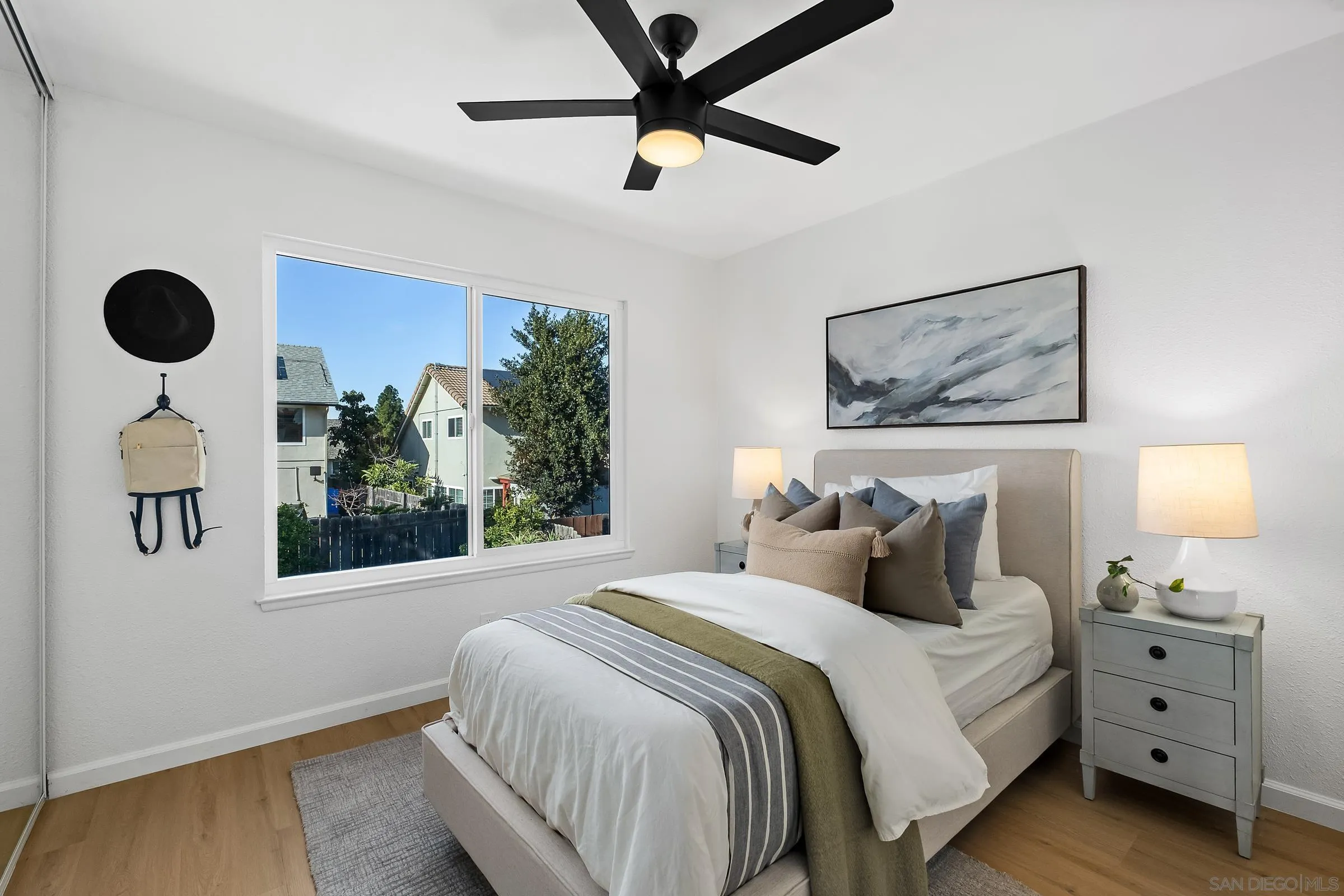 https://cdn.realtyfeed.com/cdn/127/240010192/a072555536b305b3e6c73269cf6585d2.webp
