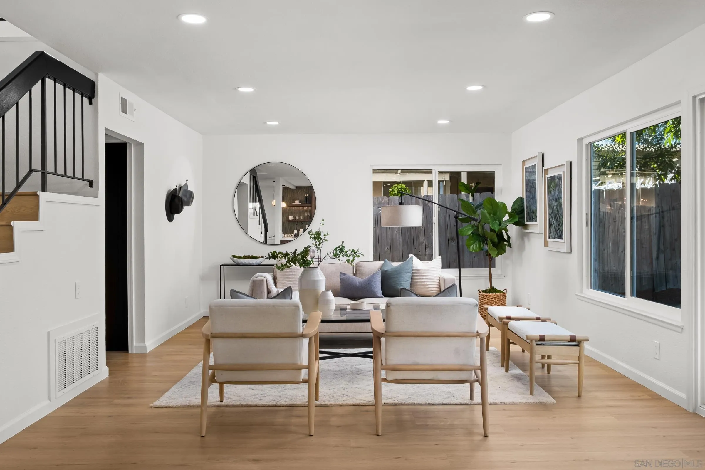https://cdn.realtyfeed.com/cdn/127/240010192/bfb3ee069a09c8c5a8b732a9f8293961.webp