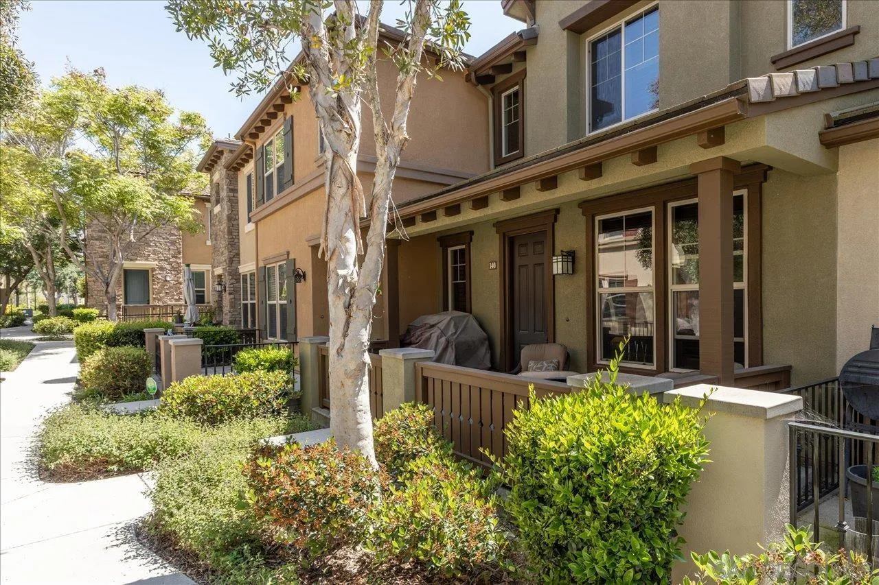 Photo #5: 240010362 Listing 