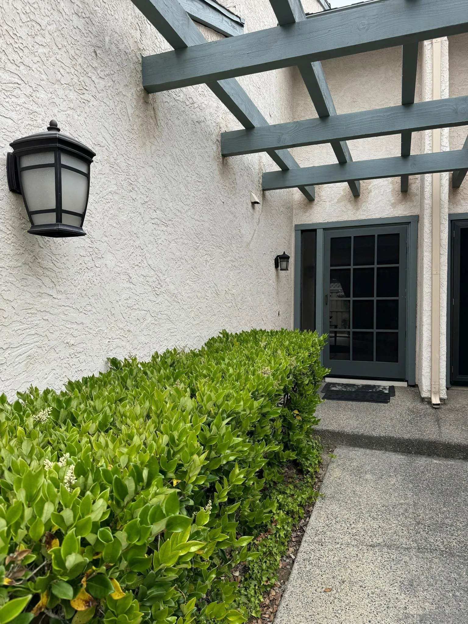 Photo #2: 240010441 Listing 