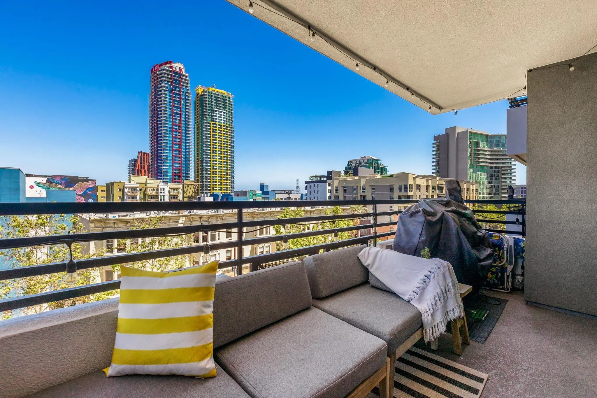 Photo #2: 240010478 Listing 