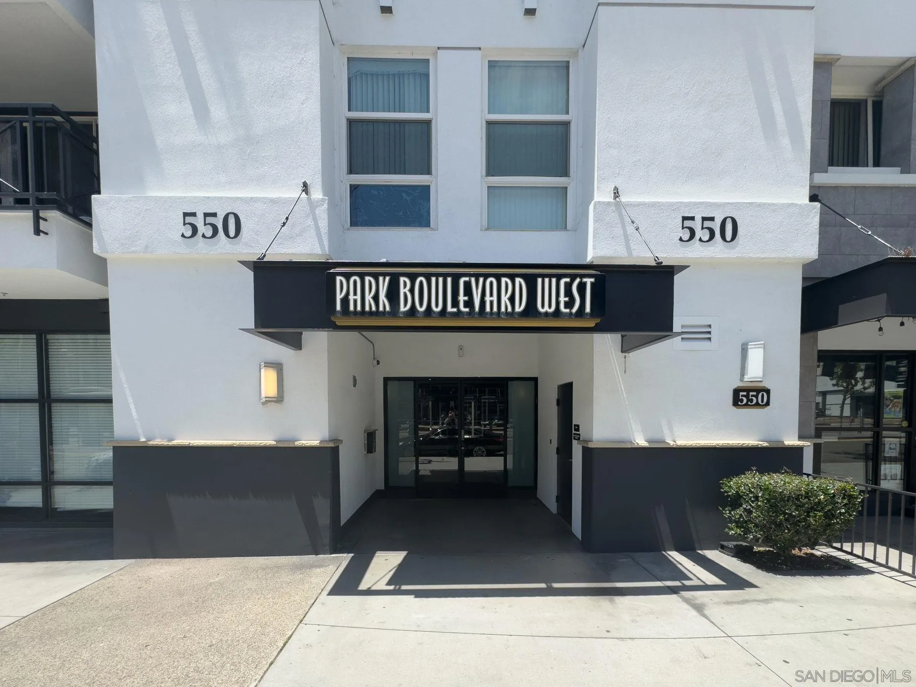 Photo #4: 240010478 Listing 