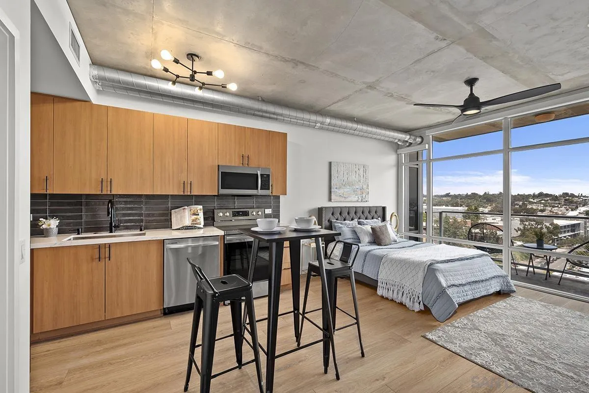 Photo #4: 240010799 Listing 
