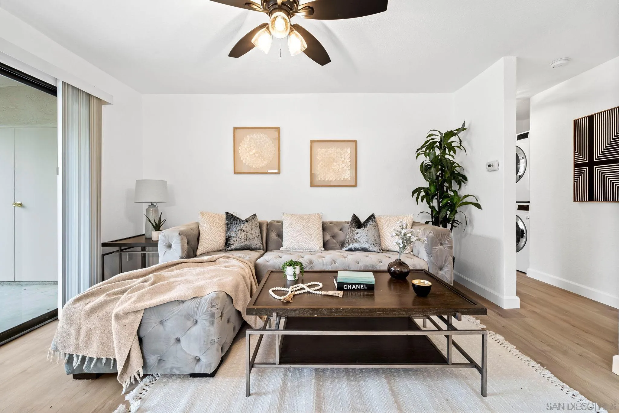 Photo #5: 240011032 Listing 