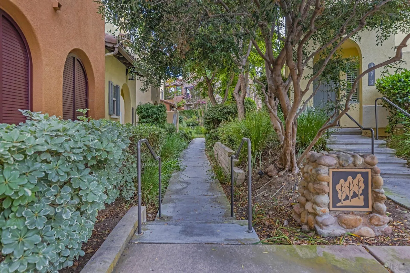 Photo #4: 240011074 Listing 