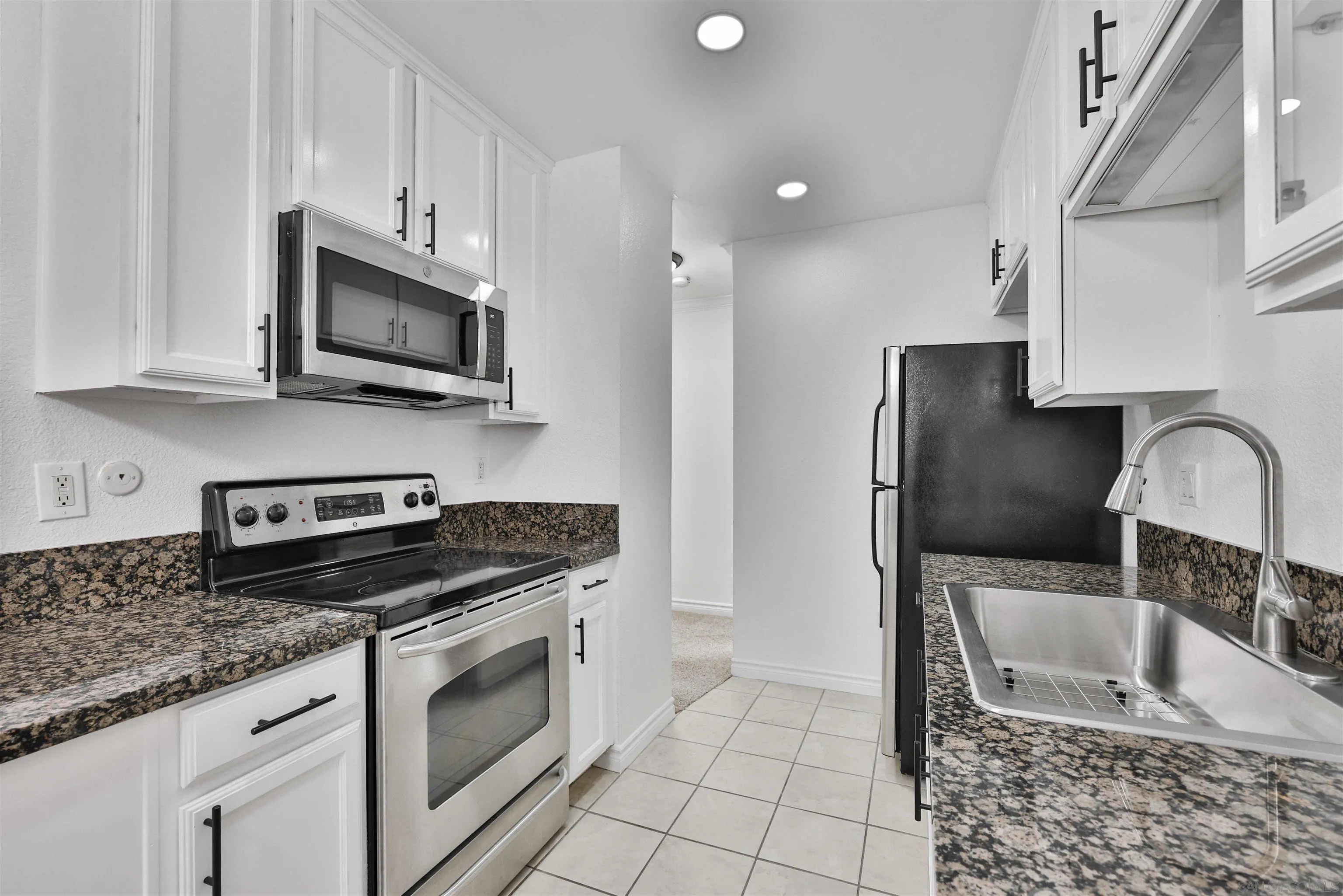 Photo #4: 240011081 Listing 