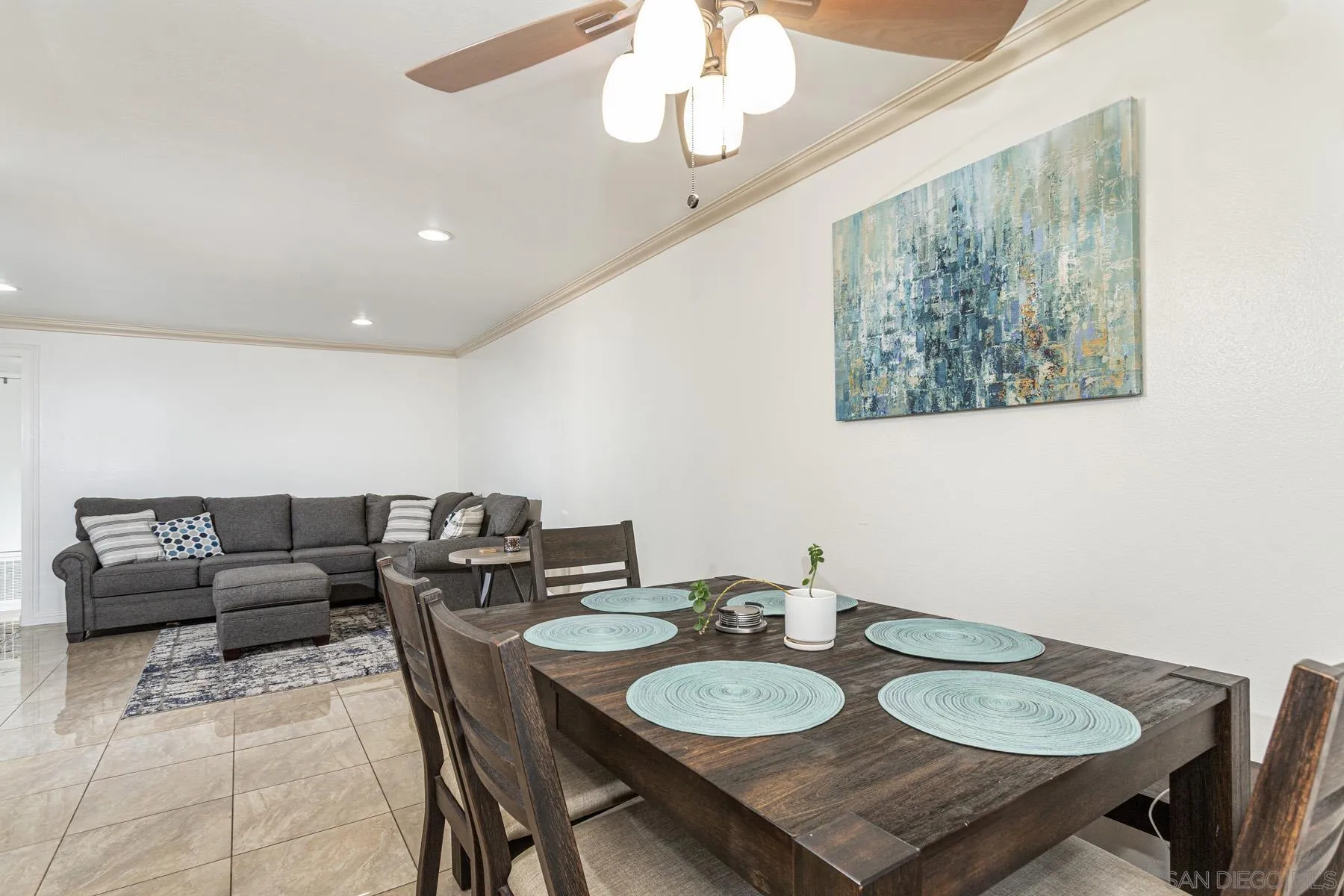 Photo #5: 240011118 Listing 