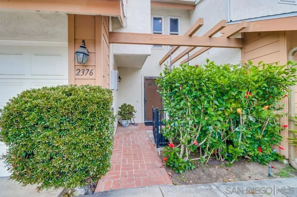 Photo #3: 240011165 Listing 