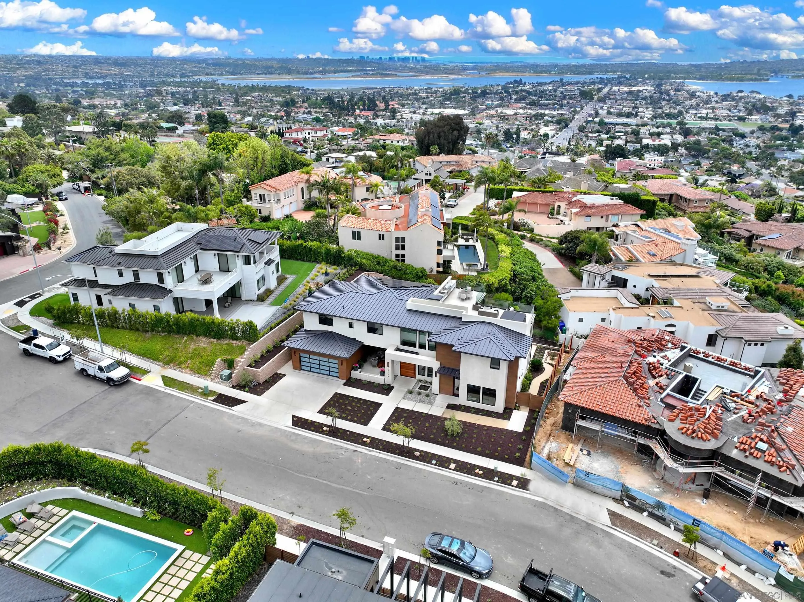 https://cdn.realtyfeed.com/cdn/127/240011207/ba7323652b8c713702730e3df0fe34ae.webp