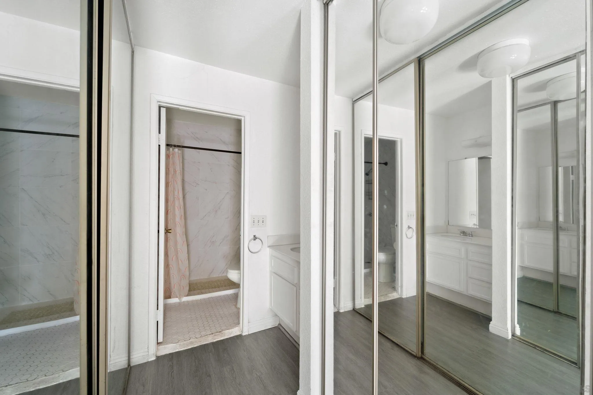 Photo #14: 240011235 Listing: Photo #14