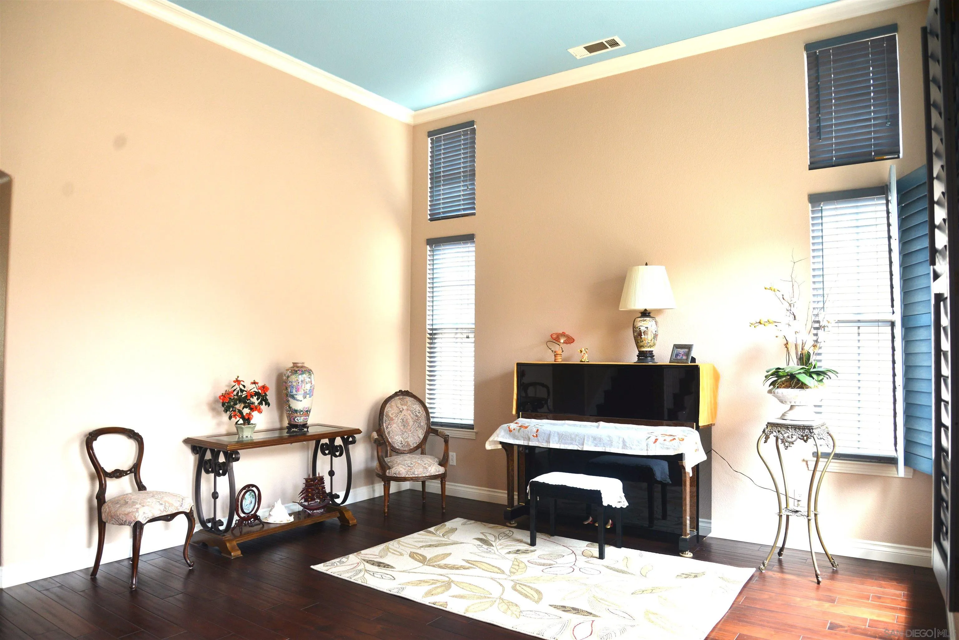 https://cdn.realtyfeed.com/cdn/127/240011417/5b5332f0628032261d3997a3298c5d43.webp