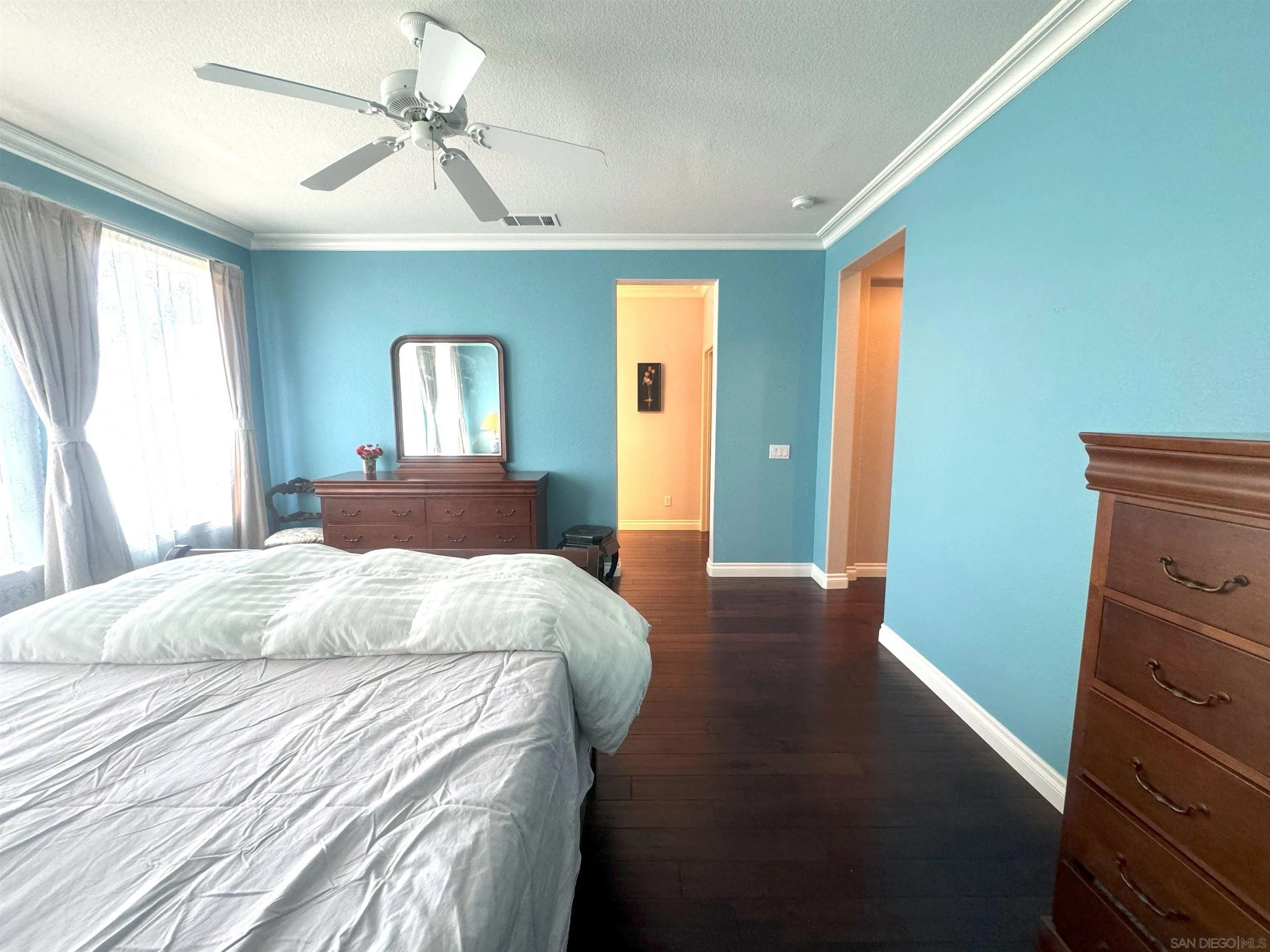 https://cdn.realtyfeed.com/cdn/127/240011417/b4781fd495cca40e26a241acbd1ec647.webp