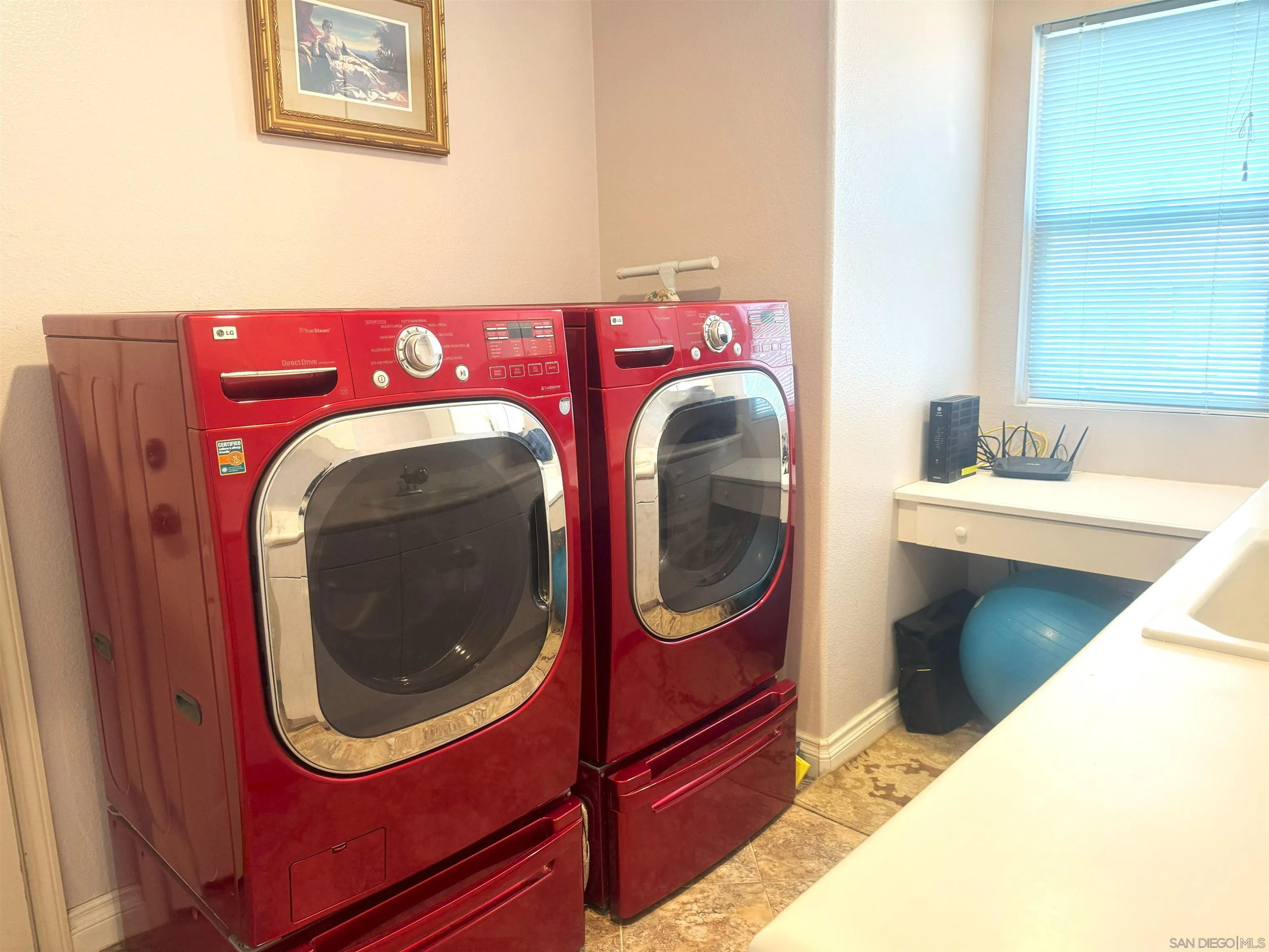 https://cdn.realtyfeed.com/cdn/127/240011417/b72d137580456298cf0dfb5ca9524365.webp