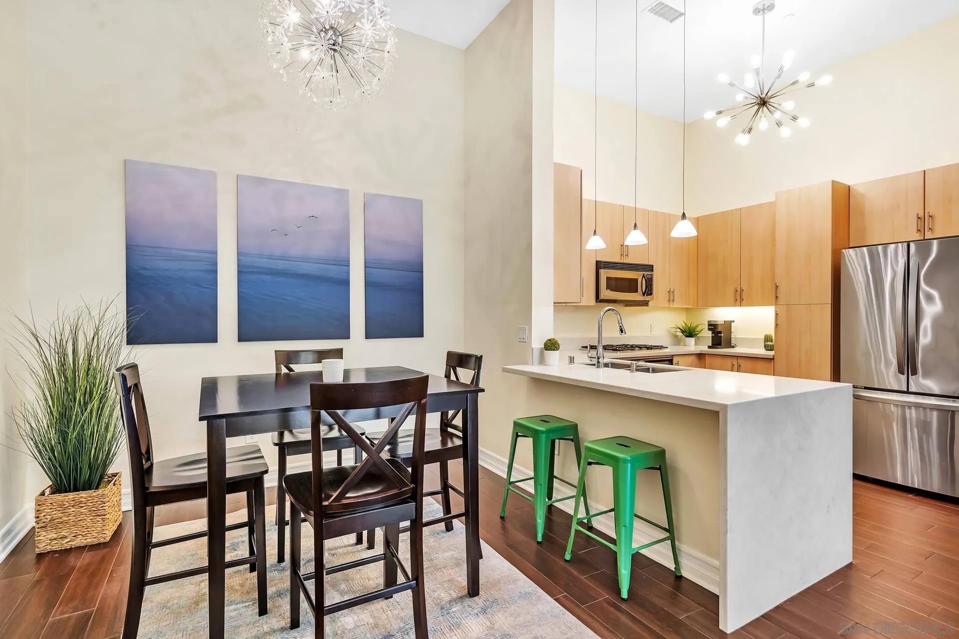 Photo #6: 240011428 Listing 