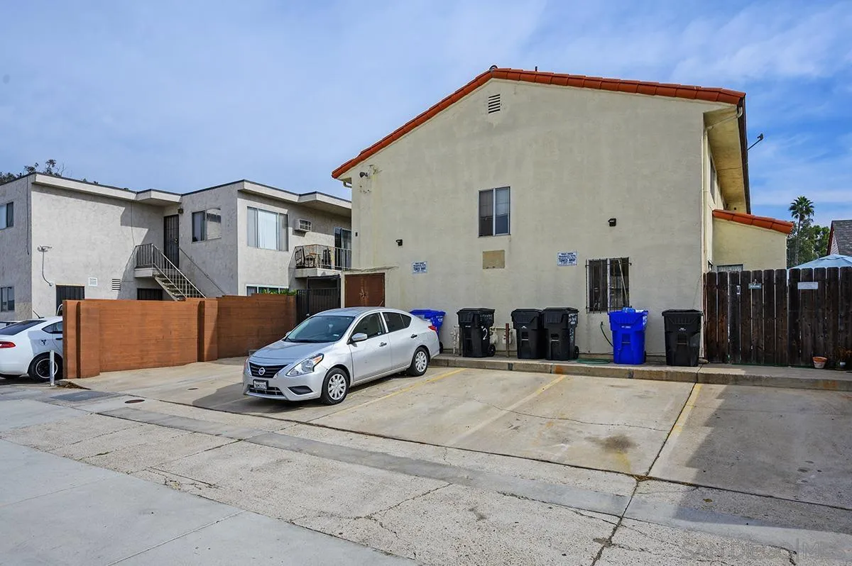 https://cdn.realtyfeed.com/cdn/127/240011458/219053b06c5f7340fb1259a21bb8f946.webp