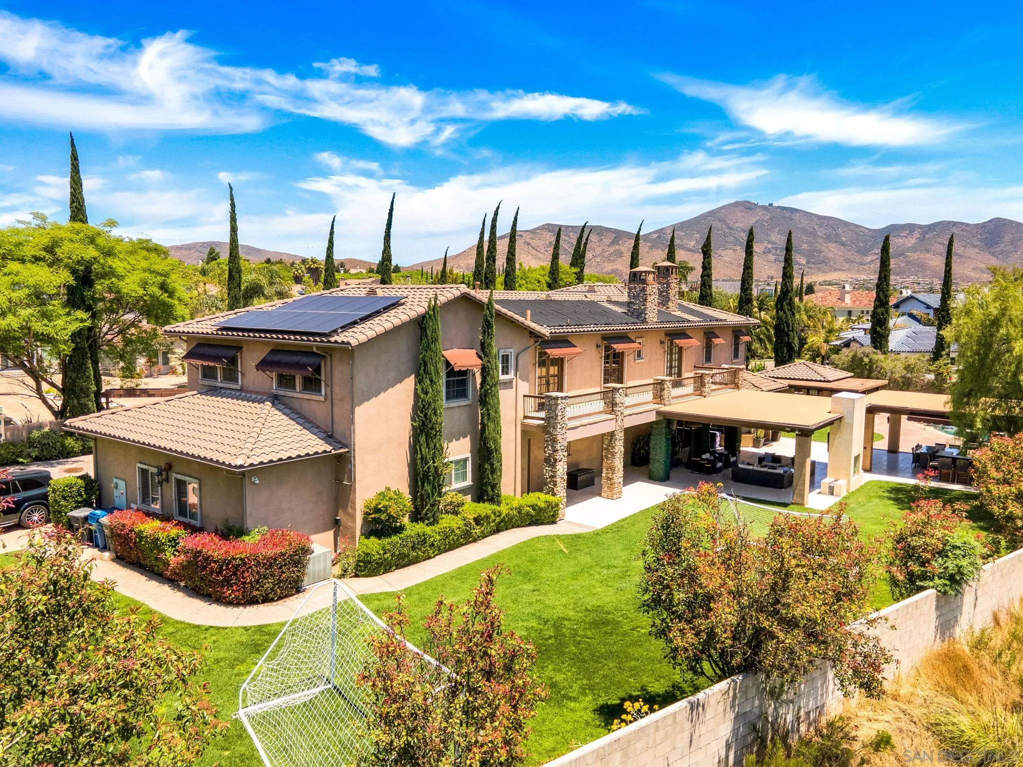 https://cdn.realtyfeed.com/cdn/127/240011788/17313be1bbdadf986d5811c0f8fabf17.webp