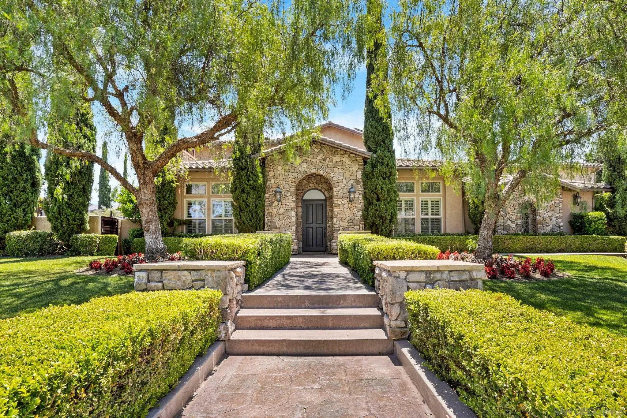 https://cdn.realtyfeed.com/cdn/127/240011788/4e4963e7e3ba24052e29c4750ad13723.webp