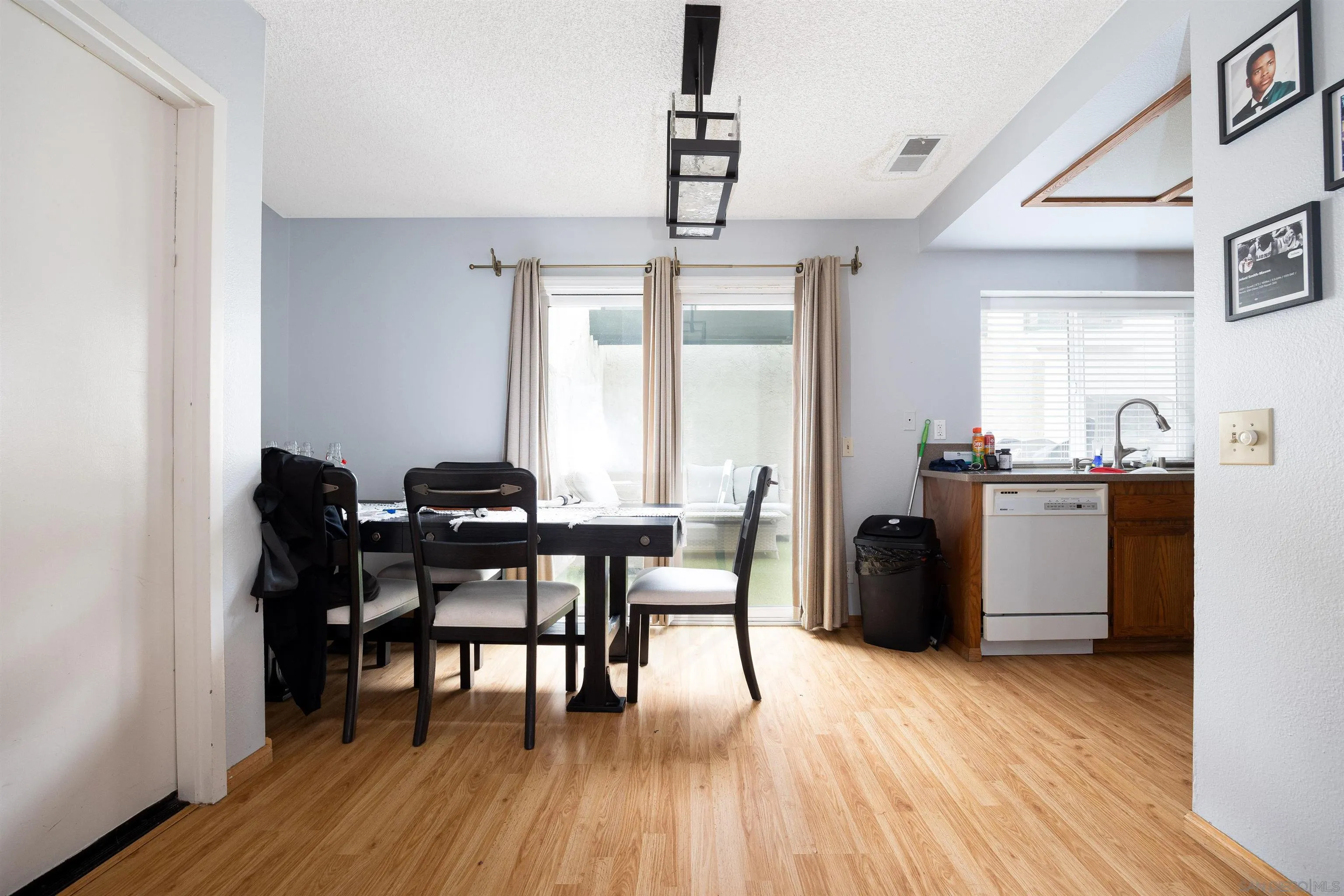 https://cdn.realtyfeed.com/cdn/127/240011942/506753a5b0a2b82e605b26eb3c68921e.webp