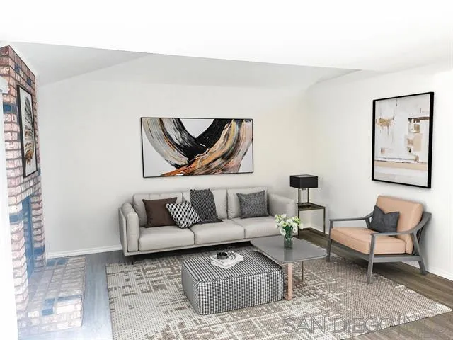 Photo #5: 240012022 Listing 
