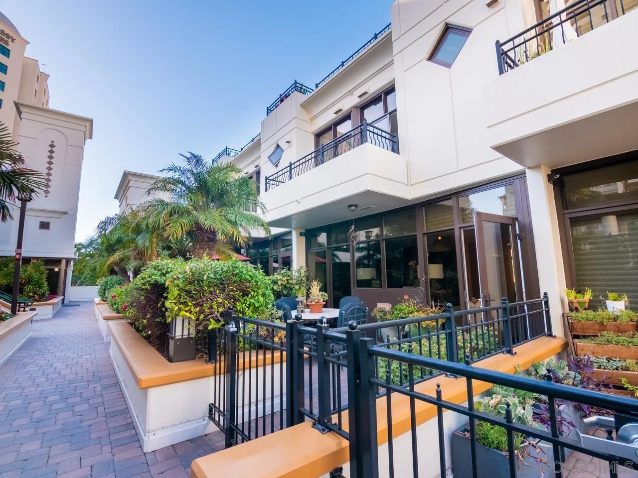 Photo #6: 240012079 Listing 