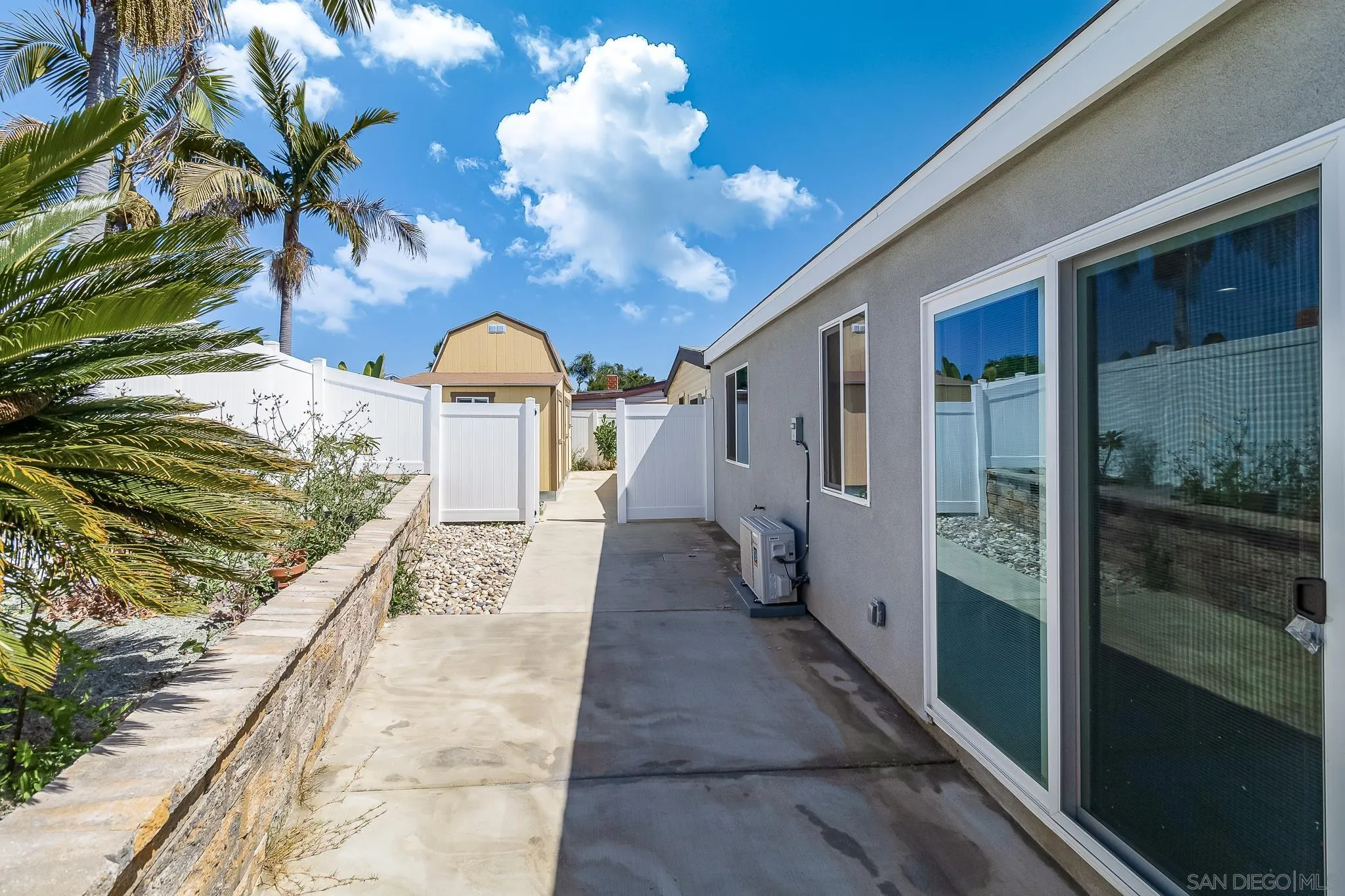 https://cdn.realtyfeed.com/cdn/127/240012172/326a08c823676a65bfc27b844ef22a39.webp