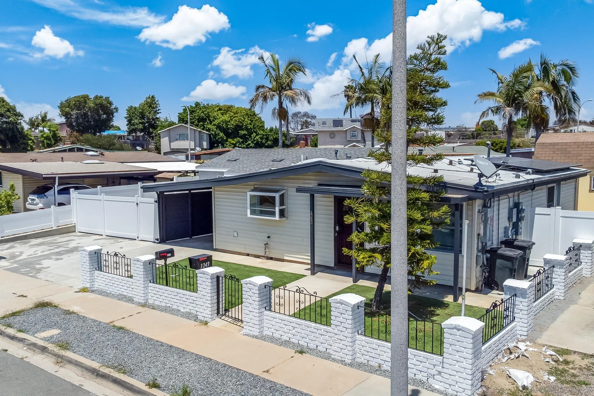 https://cdn.realtyfeed.com/cdn/127/240012172/3298f468cef1859e3dfe94769693b97e.webp