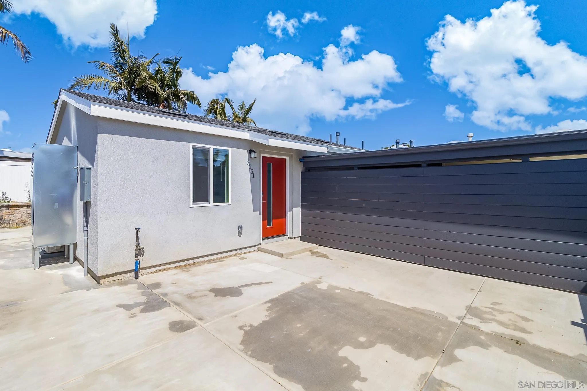 https://cdn.realtyfeed.com/cdn/127/240012172/a92dd12f606c55d6c761bd7b90331c91.webp